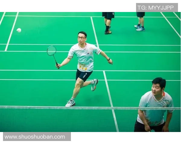 赛后分析广州羽毛球队与杭州羽毛球队的团队协作与战术执行情况 赛后分析广州羽毛球队与杭州羽毛球队的团队协作与战术执行情况