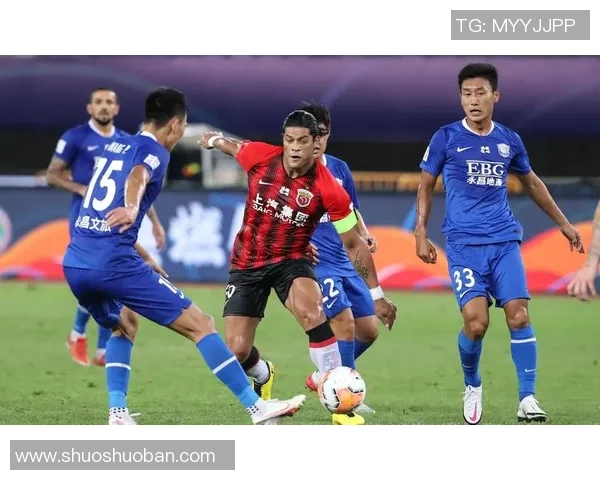 赛后分析:上海足球队与重庆足球队的比赛节奏与战术对比探讨 赛后分析:上海足球队与重庆足球队的比赛节奏与战术对比探讨