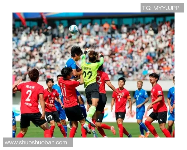 足球明星精彩瞬间展现跑转身技巧的绝妙图片合集