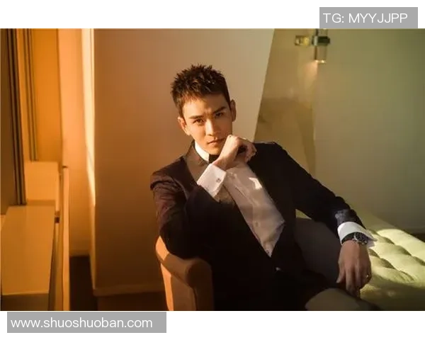 足球明星西装合影展现绅士风范与团队精神的完美结合 足球明星西装合影展现绅士风范与团队精神的完美结合